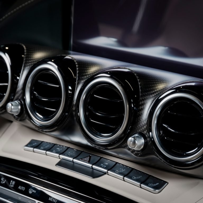 Ventilation deck in a modern luxury car